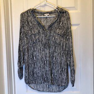 Splendid Long-Sleeve Rayon Black/White Print Blouse Size S EUC CLOSET CLEAR-OUT!